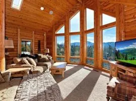 Peaceful Cabin Home with Breathtaking View!