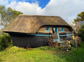 LA CALOGE KASTELL DINN, B&B in Crozon