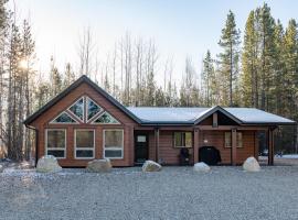 The Evergreen Cabin, holiday home in Valemount