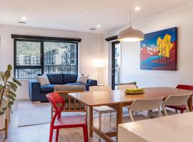 Hygge Haus by Revelstoke Vacations, cheap hotel in Revelstoke