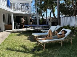 CALI Backpackers, hotel in Caloundra