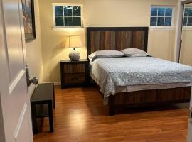 Private room near Facebook, Amazon, Stanford, hotel with parking in East Palo Alto