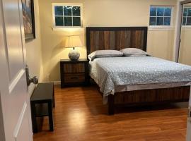 Private room near Facebook, Amazon, Stanford, hotel in East Palo Alto