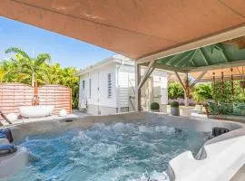 Magnifique Bungalow et Jacuzzi au cœur des plages