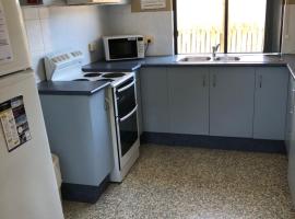 Unit 3 Pattison, hotel in Emu Park