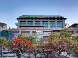 Svelte Hotel and Personal Suites: bir Yeni Delhi, Saket oteli
