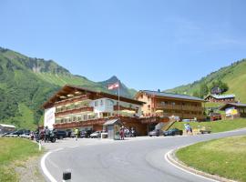 Natur-Genuss-Hotel Sonnasita, hotel near Stafelalpe, Faschina