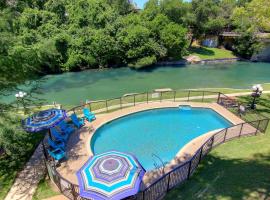 IC 209 Comal Escape, apartment in New Braunfels