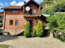 Vejtse House, cottage in Vejce