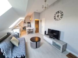 Modern Family House near Astérix Airport Chantilly, hotel en Orry-la-Ville