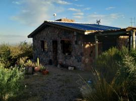 Refugio de Montaña "Casa Chakana ", готель у місті Сьюдад-Лухан-де-Куйо