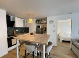 New Cosy House Paris*CDG*Astérix، فندق في Louvres