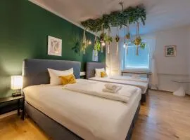Urban Jungle Apartment Wilhelmshöhe by stay awesome