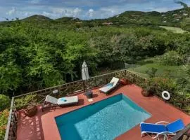 Overlooking the golf course - Villa D'Arcy villa