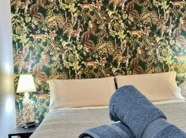 Amazing Apartment in Malaga Oldtown Calle Carreteria FREE WIFI&AC