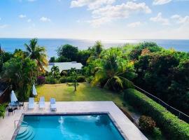 The Date House - Four Bedroom Villa with Private Pool near the beach and Calabash Cove Resort villa, villa i Bois dʼOrange