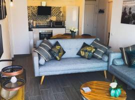 Apartment, Paseo Maritimo 33, Perla 6, Fuengirola, Malaga, Spain., accessible hotel in Fuengirola