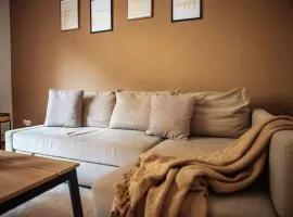 Central-Living brown - Wifi - Netflix - 5 Pers