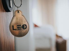 Leo Luxury Rooms i Apartments、ゼニツァのホテル