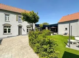 3 Bedroom Awesome Home In Zottegem