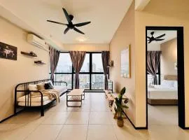 New 2BR or 3BR Cozy Urban Suite Homestay at Georgetown8-10pax by URBAN STAYCATIONS