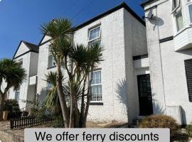 Charming house by the sea, hotel in Ryde