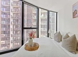 A Chic 2BR Apt Right Next to Melbourne Central