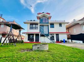 Teyt Castle, villa in Ooty