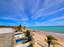 Romantic Sea Villa w/AMAZING SEA VIEW - DIRECTLY ON THE BEACH!, hotell med basseng i Maceió
