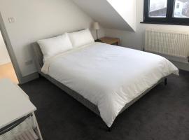 Perfect Pad for Solo Travelers, sted med privat overnatting i Norwood