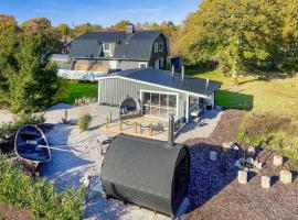 Amazing Home In Sturk With Wi-fi, hotel en Sturkö