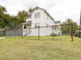 Modern Central East Austin 4BR Gem