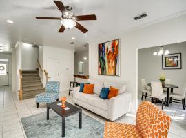 Ideally Located Gulfport Condo Less Than 1 Mi to Beach!, khách sạn ở Gulfport