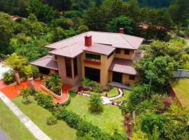 Boquete Luxury Mountain Villa