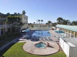 Treasure Island Beach Club 727-360-7096, hotel in St. Pete Beach