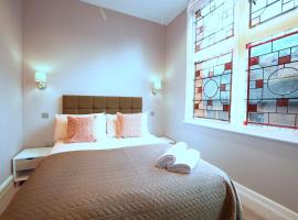 Old Market Apartments, hotel with parking in Altrincham