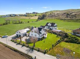 Meeresbrise, hotel sa parkingom u gradu Reianes