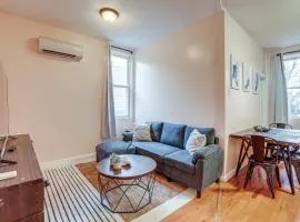 Comfy Bayonne Townhome about 11 Mi to NYC Attractions