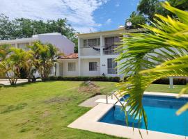 Casa Amarilla, hotel in Zihuatanejo