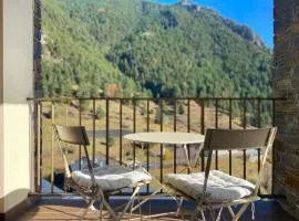 Iconic - Terraza Con Increibles Vistas Al Valle de ARINSAL - 6PAX - SENDERISMO & ESQUÍ - Free Parking