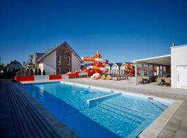 Luxury holiday homes, swimming pool, Sarbinowo, luxury hotel in Sarbinowo