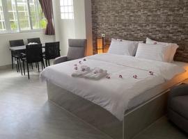 My Home, hotel in Patong Beach
