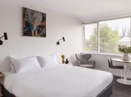 MAC St Kilda Blessington St by Melbourne Apartment Collection