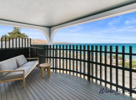 Sands on Sellicks #5 by Wine Coast Holidays, hotel in Sellicks Beach