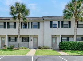 Courtyard Villa C-4 Butterfly Villa, cottage in Saint Simons Island