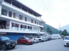 Hotel 7 Eleven Dirang，Dirāng的飯店