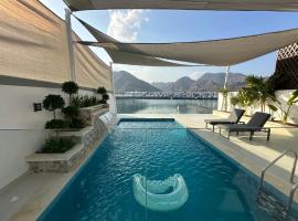 Al Dana Sea View Villa, hotell i Fujairah