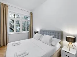 Vienna Chic Residences #Suite 6 * Brand New *