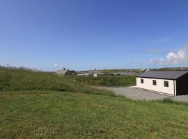 Eala Bhàn Cottage, hotel in Carinish