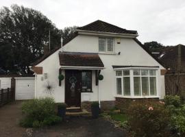 Comfy and Charming Room, Hotel in Ferring